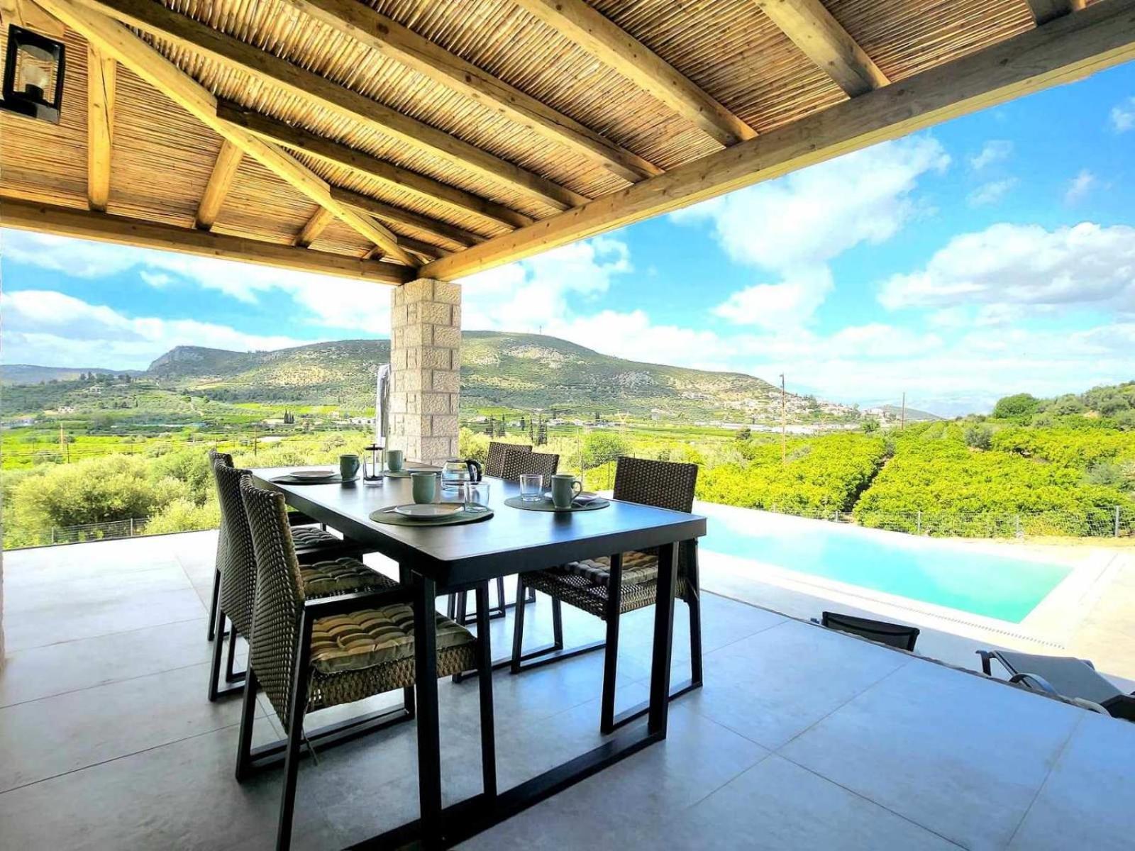 Gregory's Farm * Lefkakia