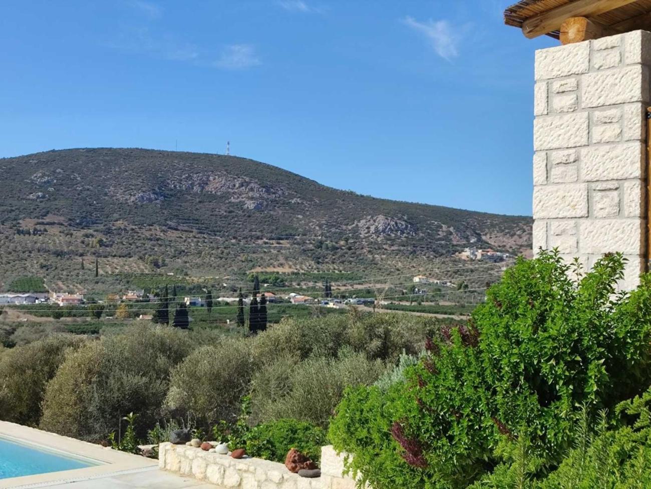 Gregory's Farm * Lefkakia
